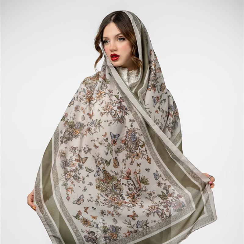 کد 912-شال سبز ساده Un jardin plein de fleurs et d mix colors